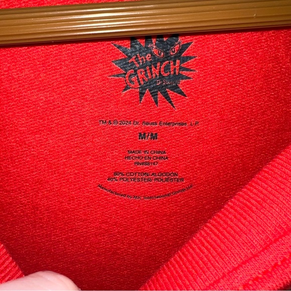 Grinch NWT Women's Merry Grinchmas Graphic Crewneck Sweatshirt Size Medium - Picture 4 of 5